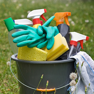 How to Choose Safer Cleaning Products