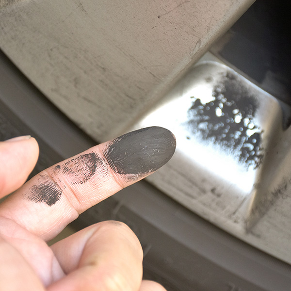 How to Clean Brake Dust