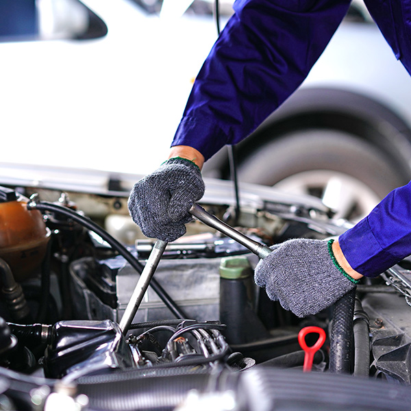 How to Clean an Engine