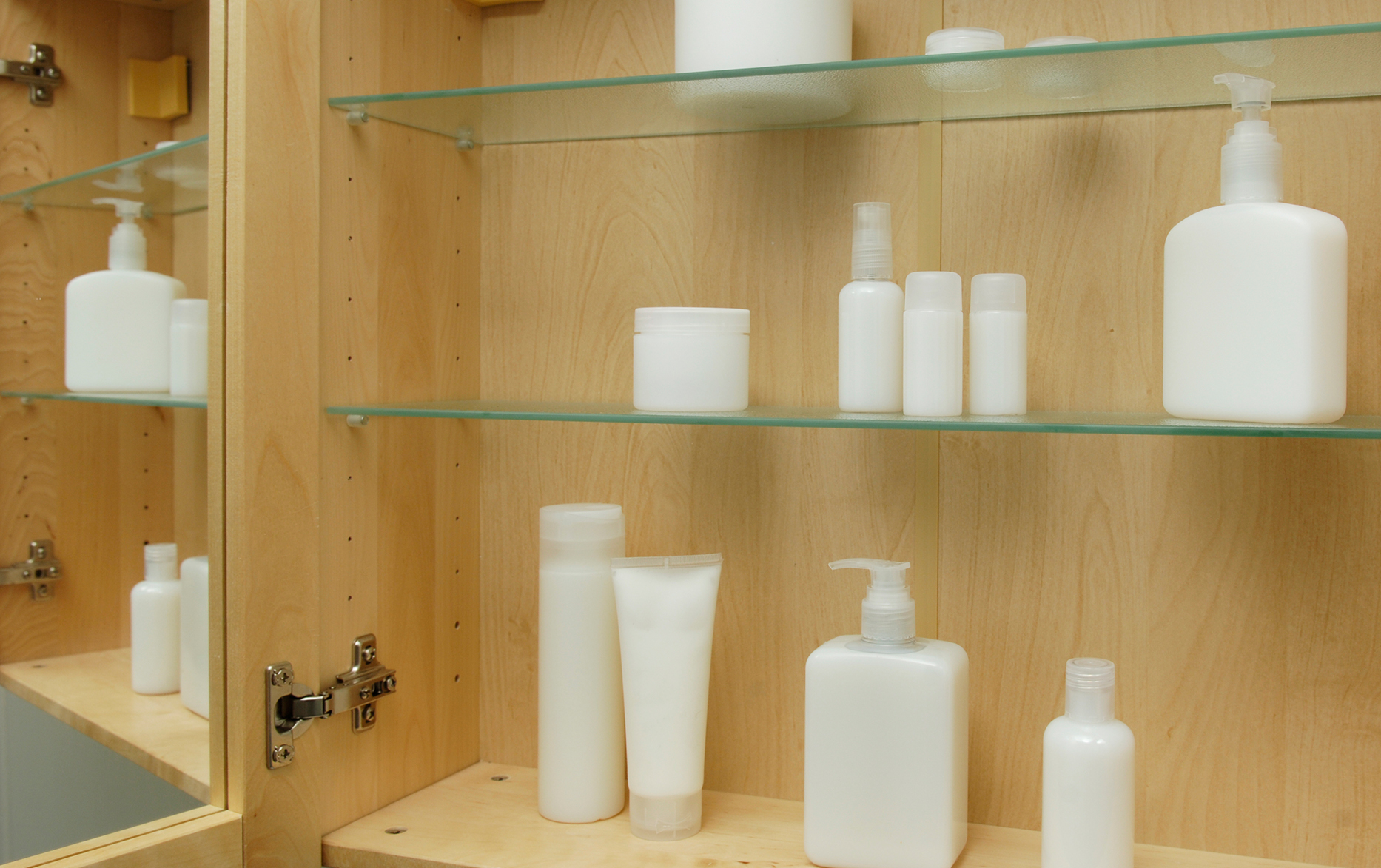 How to Clean Glass Bathroom Cabinets