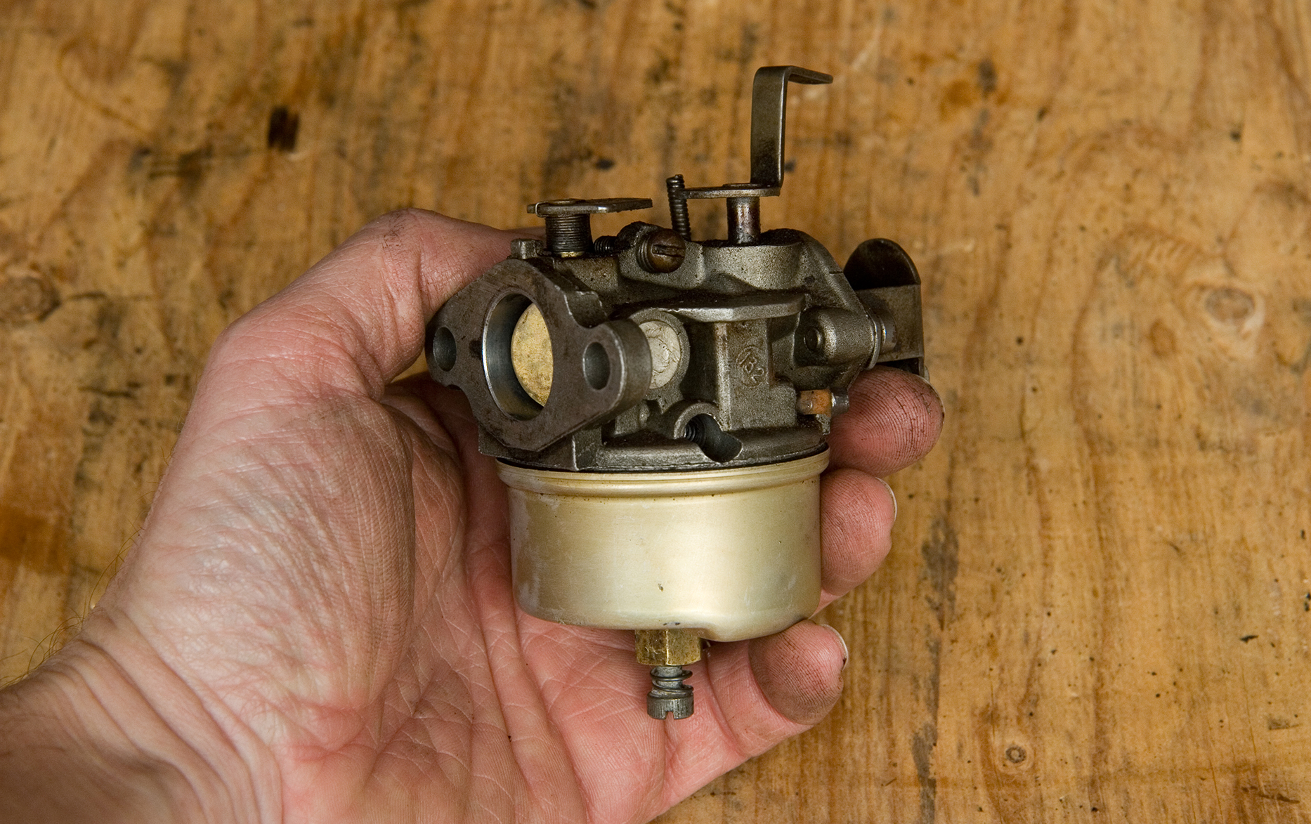 How To Clean a Small Engine Carburetor