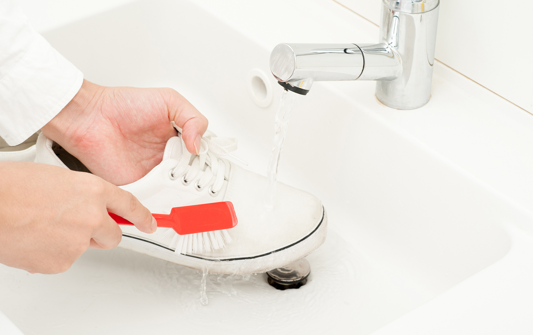 How to Clean Shoes