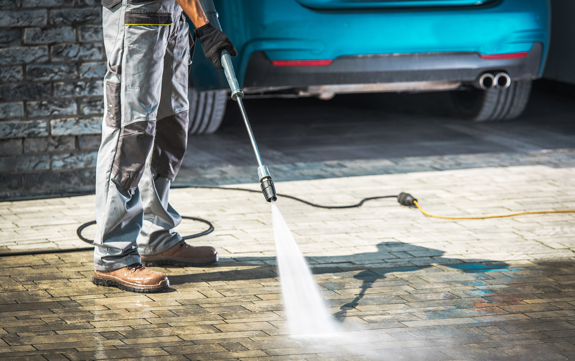 How to Clean a Driveway