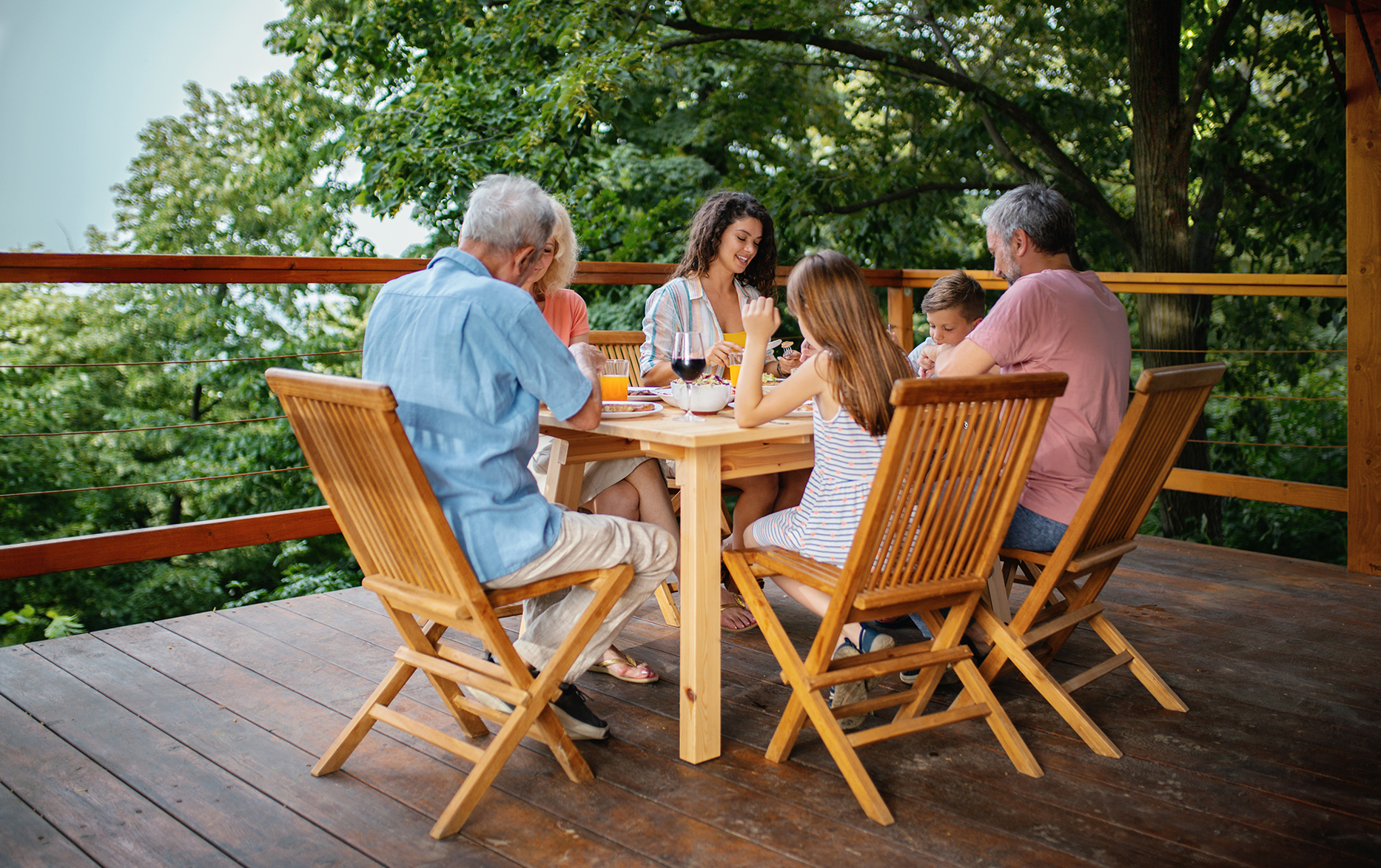 How to Clean Wood Patio Furniture