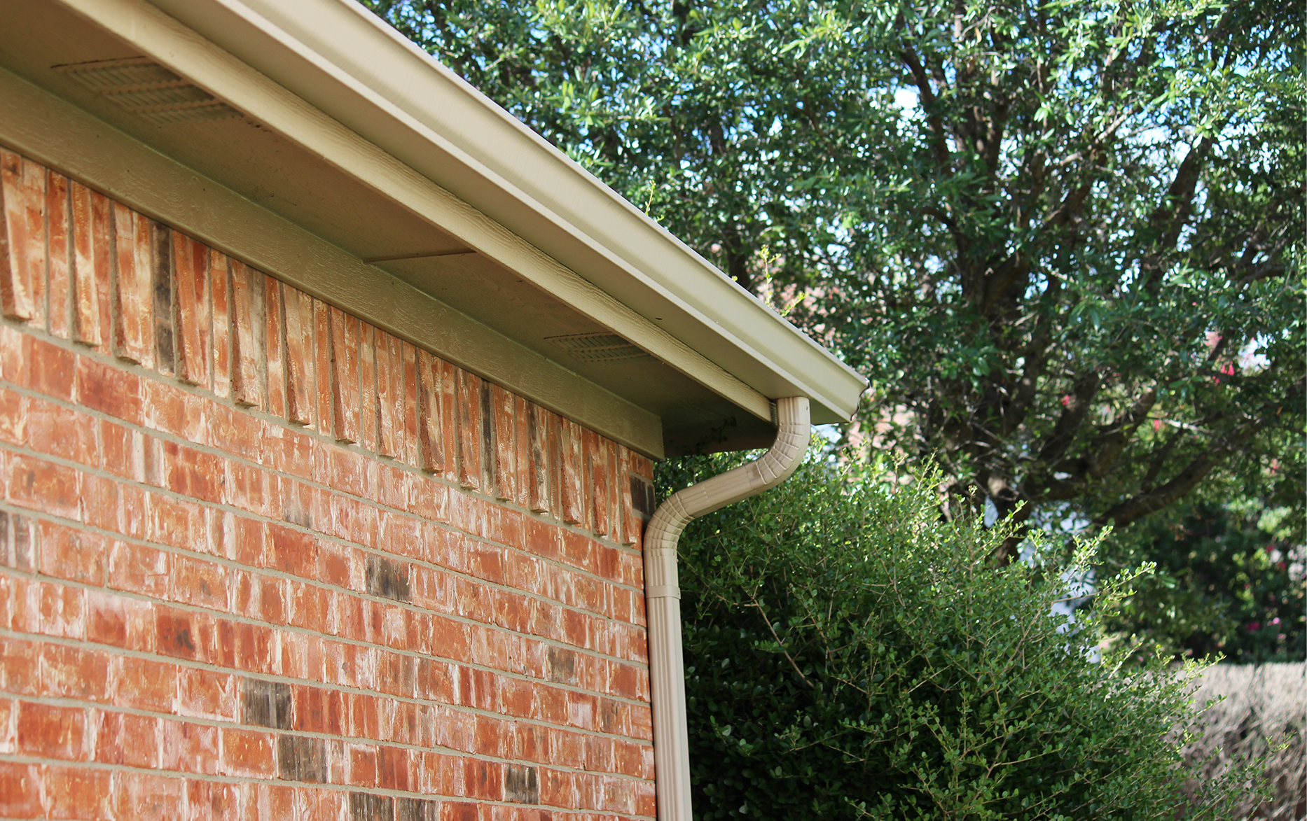 How to Clean Rain Gutters